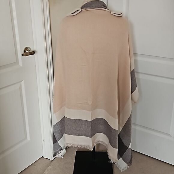 Ardene Women's Scarf & Gloves Set Cream - Picture 3 of 16